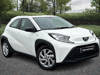 2025 (75) - 1.0 VVT-i Pure 5dr