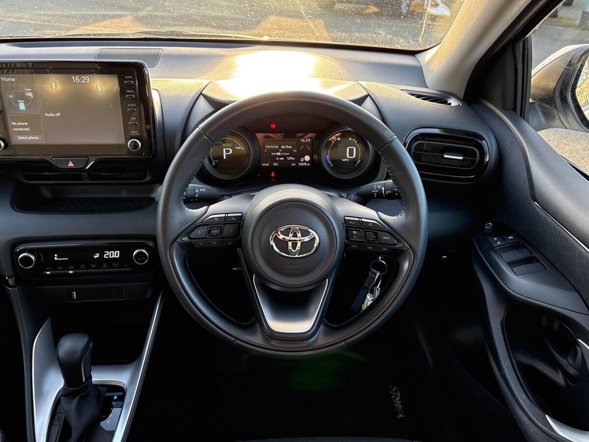 Used Toyota Yaris 2023 for sale - 77959270: Photo 15