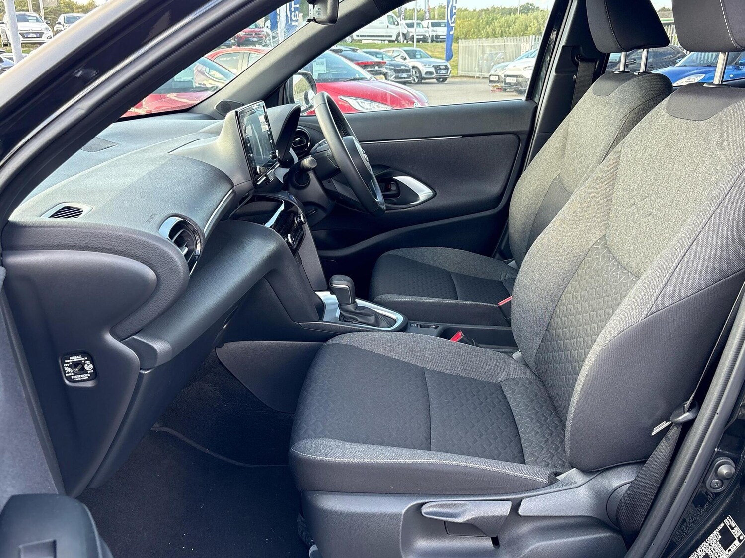 Used Toyota Yaris 2024 for sale - 75842344: Photo 16