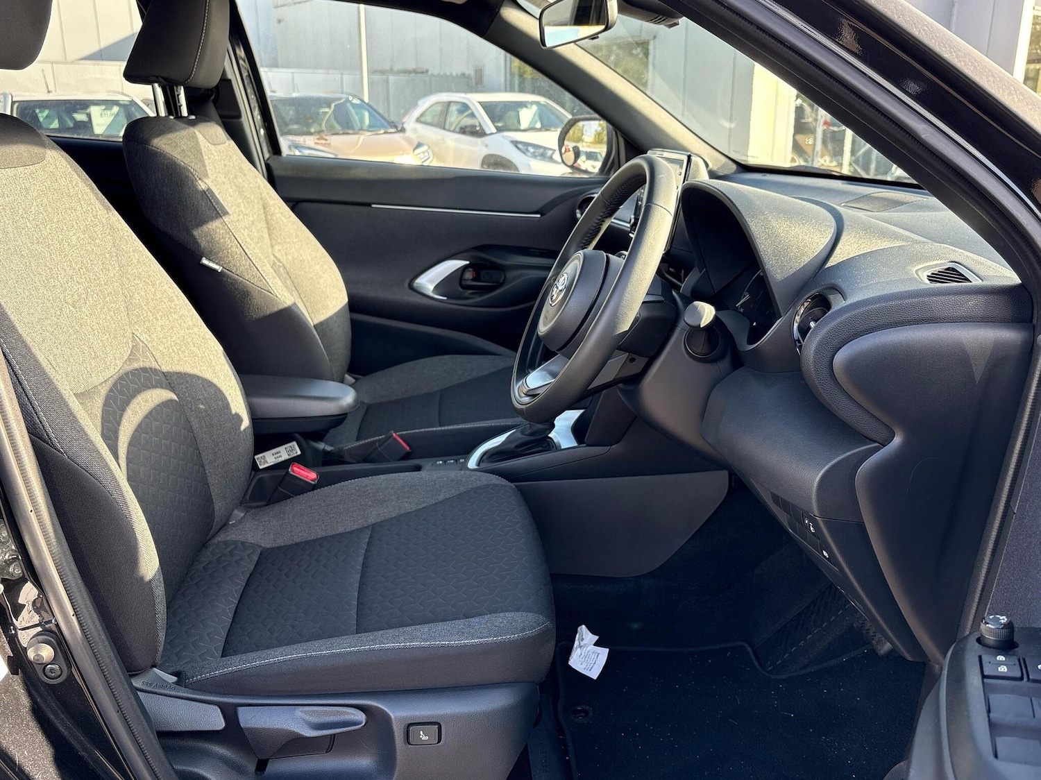 Used Toyota Yaris 2024 for sale - 75842344: Photo 17