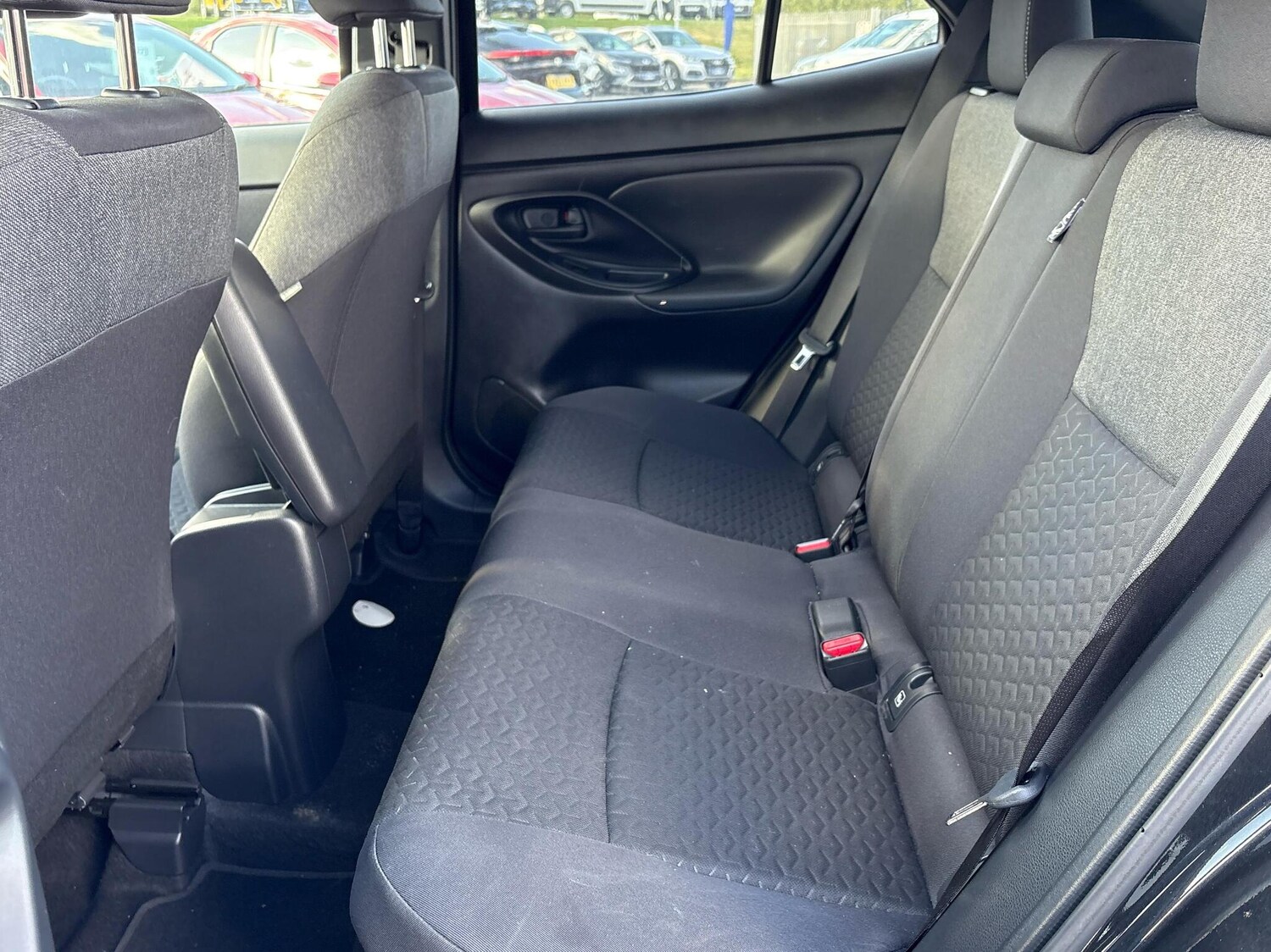 Used Toyota Yaris 2024 for sale - 75842344: Photo 18