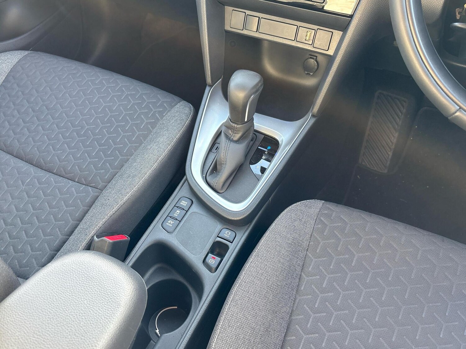 Used Toyota Yaris 2024 for sale - 75842344: Photo 6