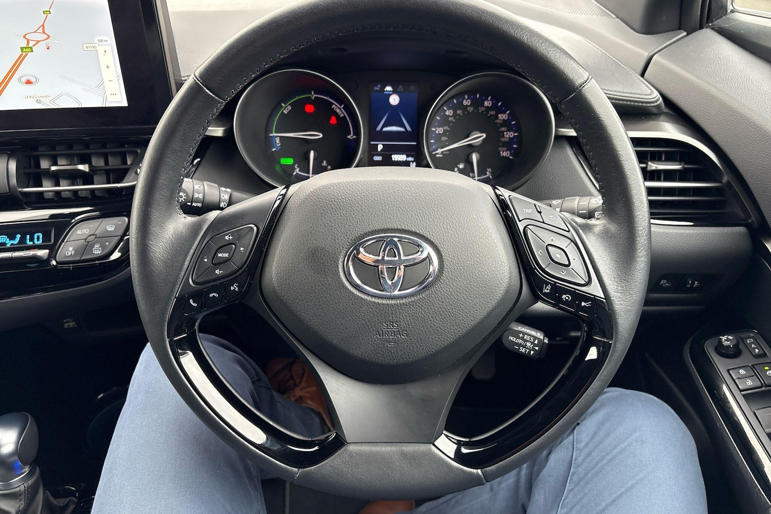 Used Toyota C-HR 2023 for sale - 76662315: Photo 10