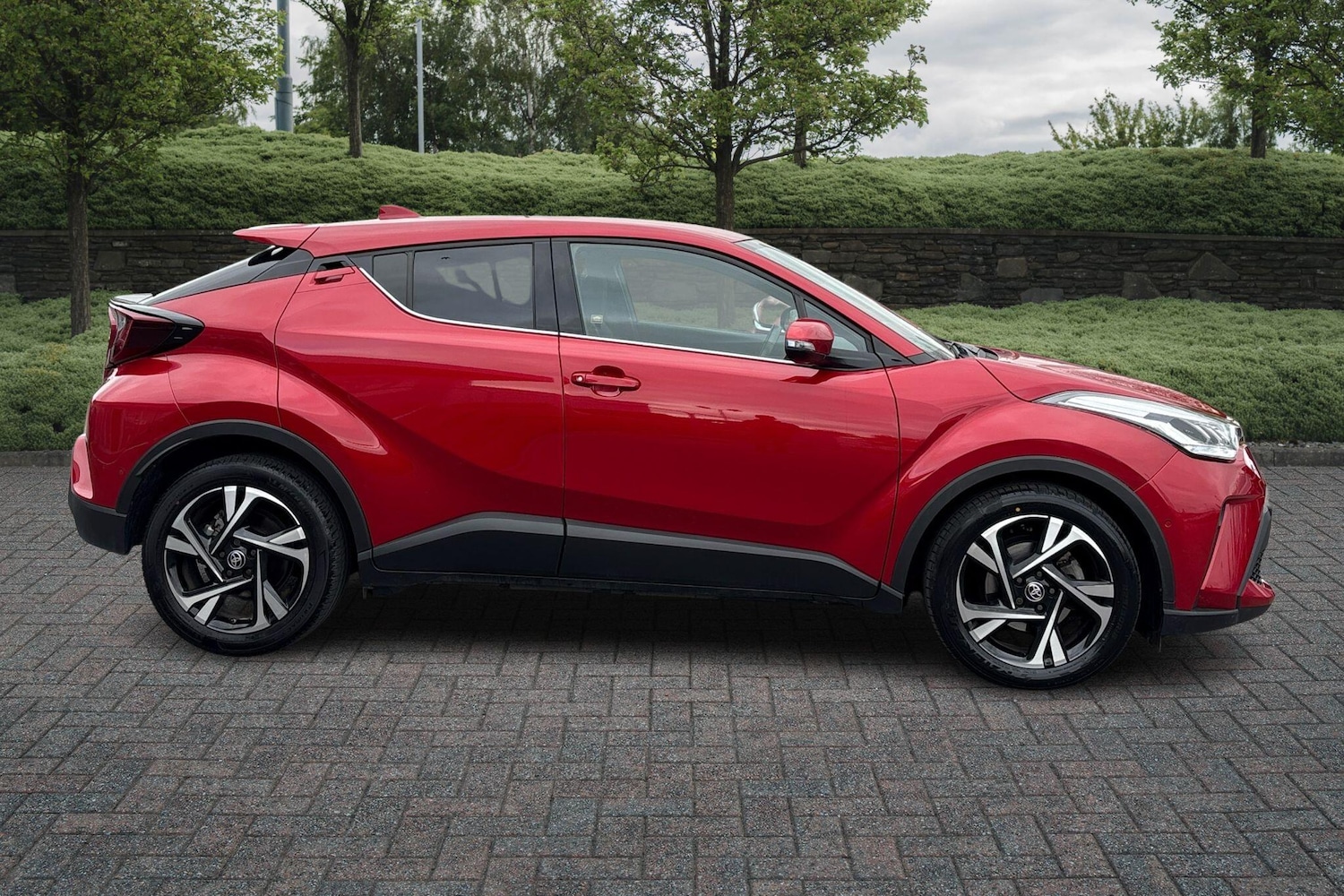 Used Toyota C-HR 2023 for sale - 76662315: Photo 14