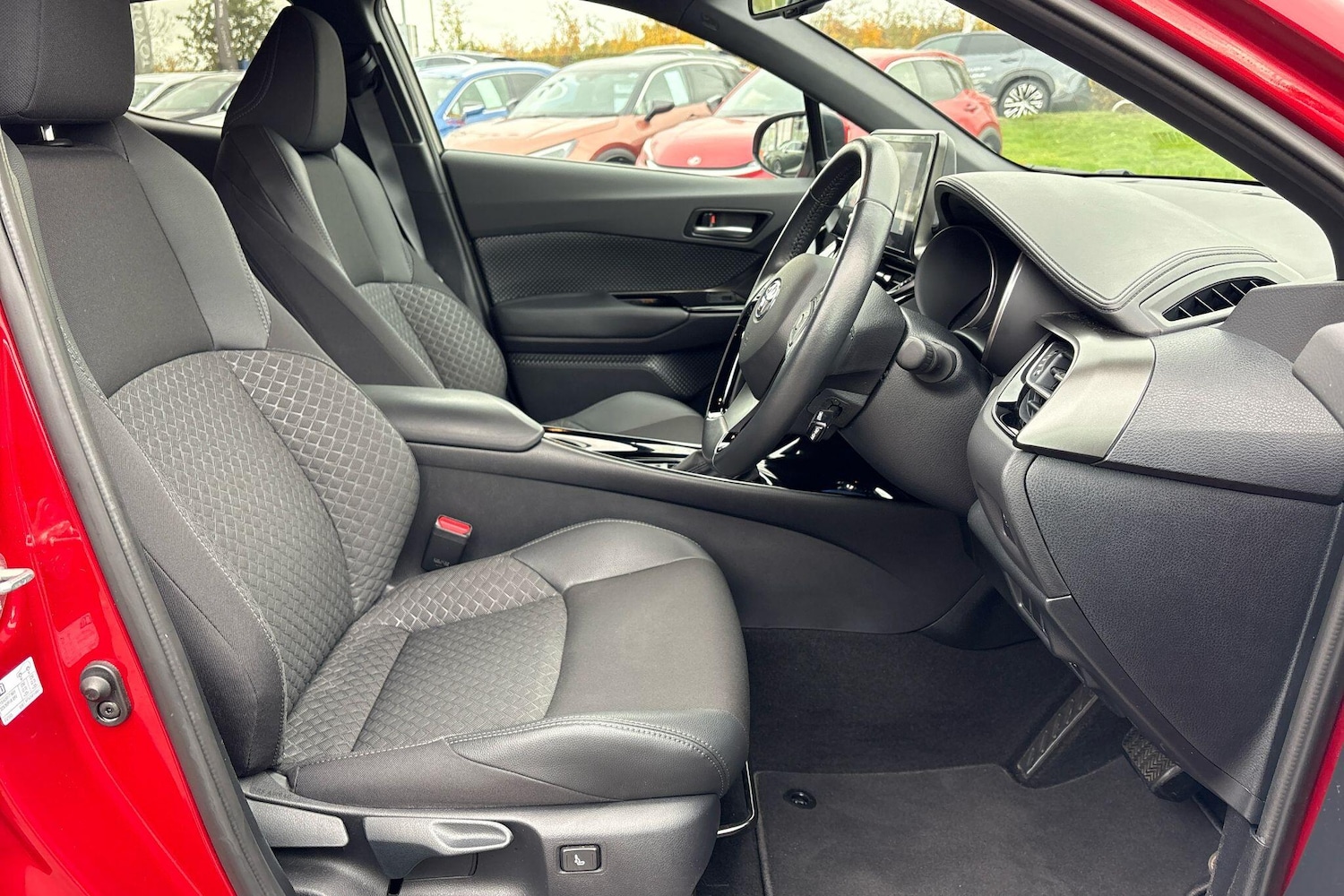 Used Toyota C-HR 2023 for sale - 76662315: Photo 18