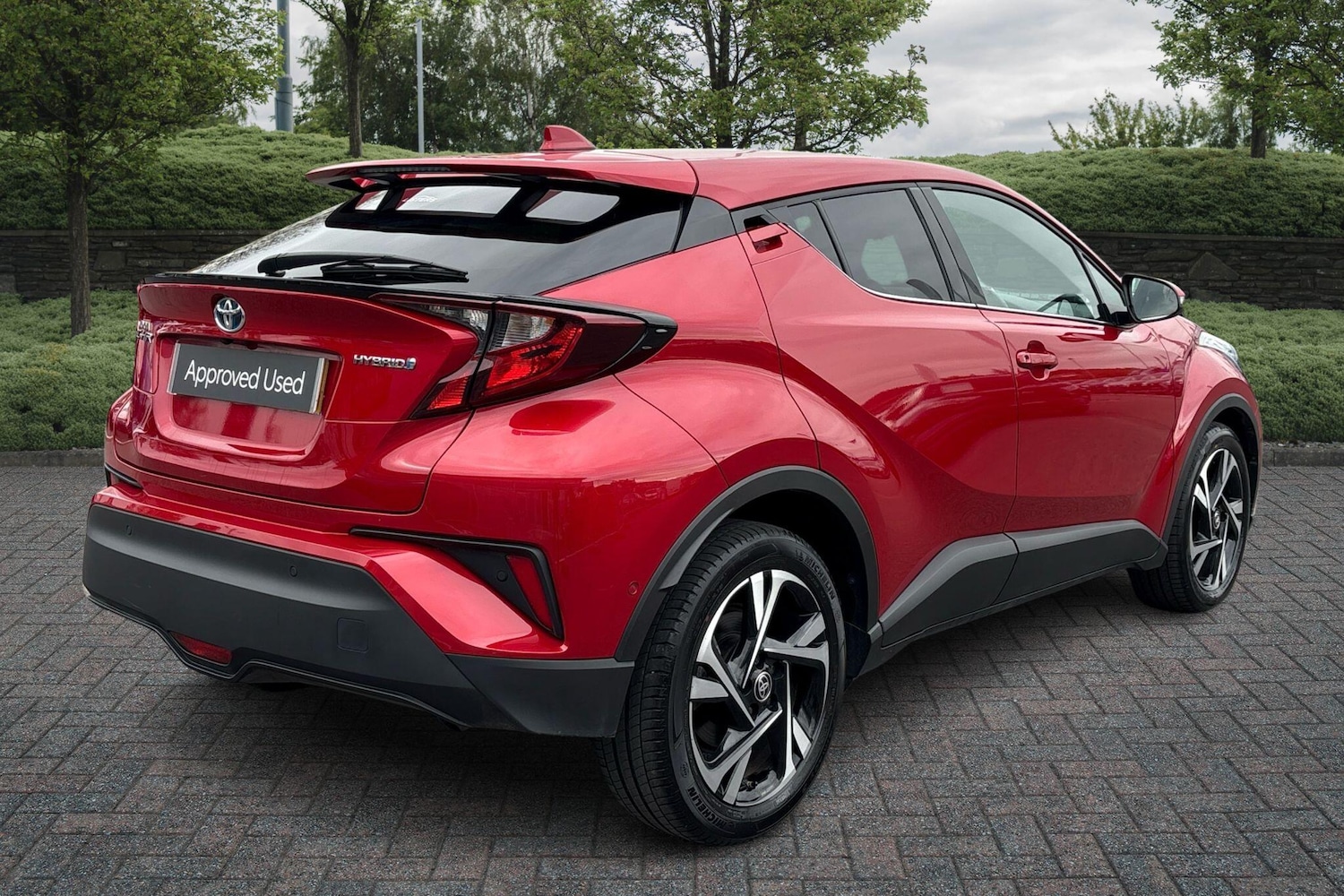 Used Toyota C-HR 2023 for sale - 76662315: Photo 2