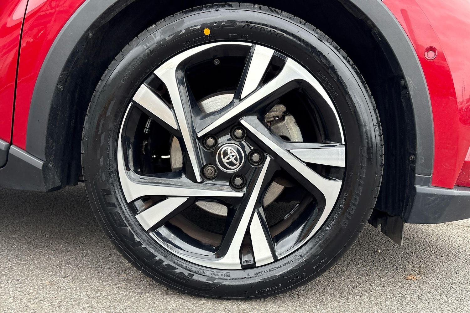 Used Toyota C-HR 2023 for sale - 76662315: Photo 25