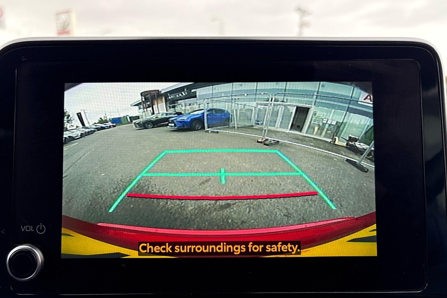 Used Toyota C-HR 2023 for sale - 76662315: Photo 9