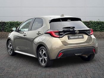 Used Toyota Yaris 2024 for sale - 77157519: Photo