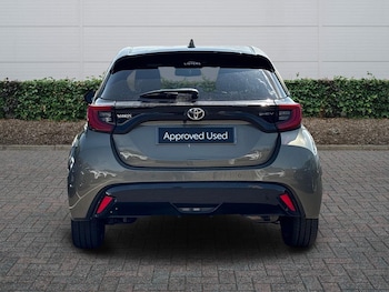 Used Toyota Yaris 2024 for sale - 79305391: Photo