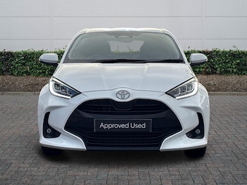 Used Toyota Yaris 2024 for sale - 77157549: Photo