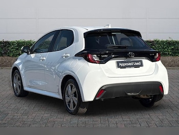 Used Toyota Yaris 2024 for sale - 79318375: Photo