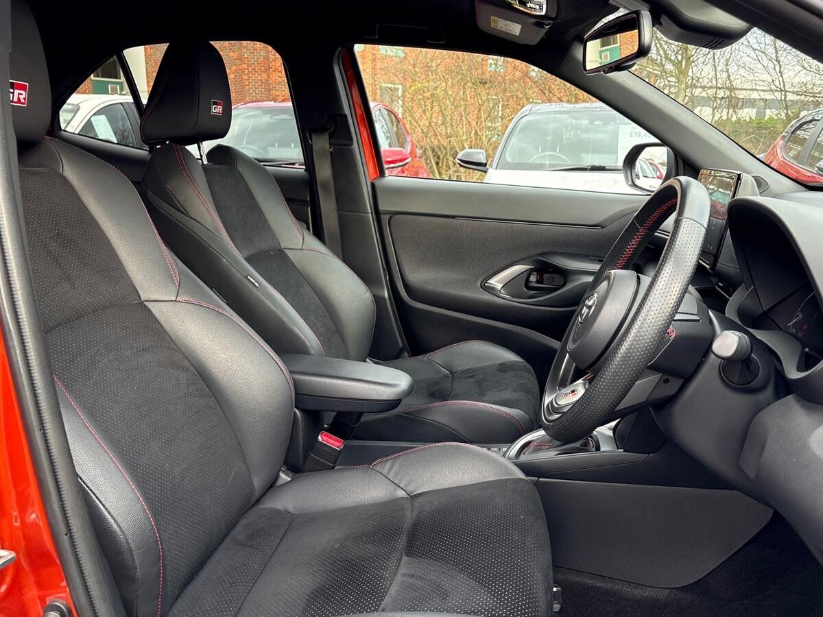 Used Toyota Yaris Cross 2023 for sale - 77280631: Photo 12