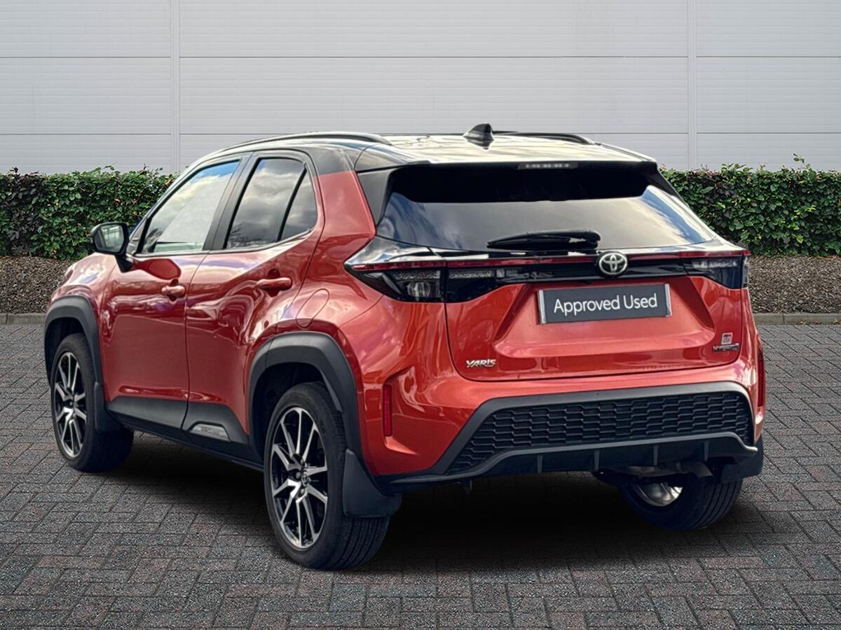 Used Toyota Yaris Cross 2023 for sale - 77280631: Photo 2