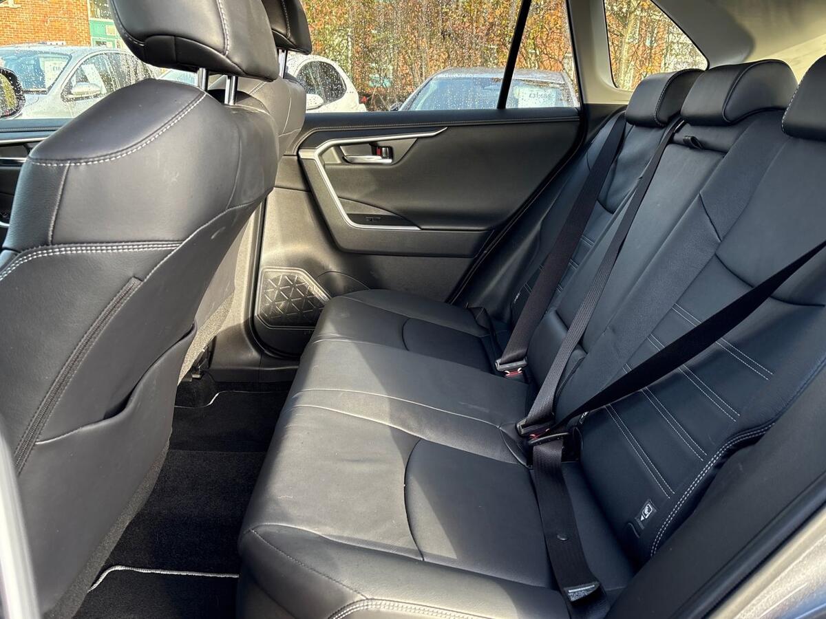 Used Toyota RAV4 2022 for sale - 77060087: Photo 16