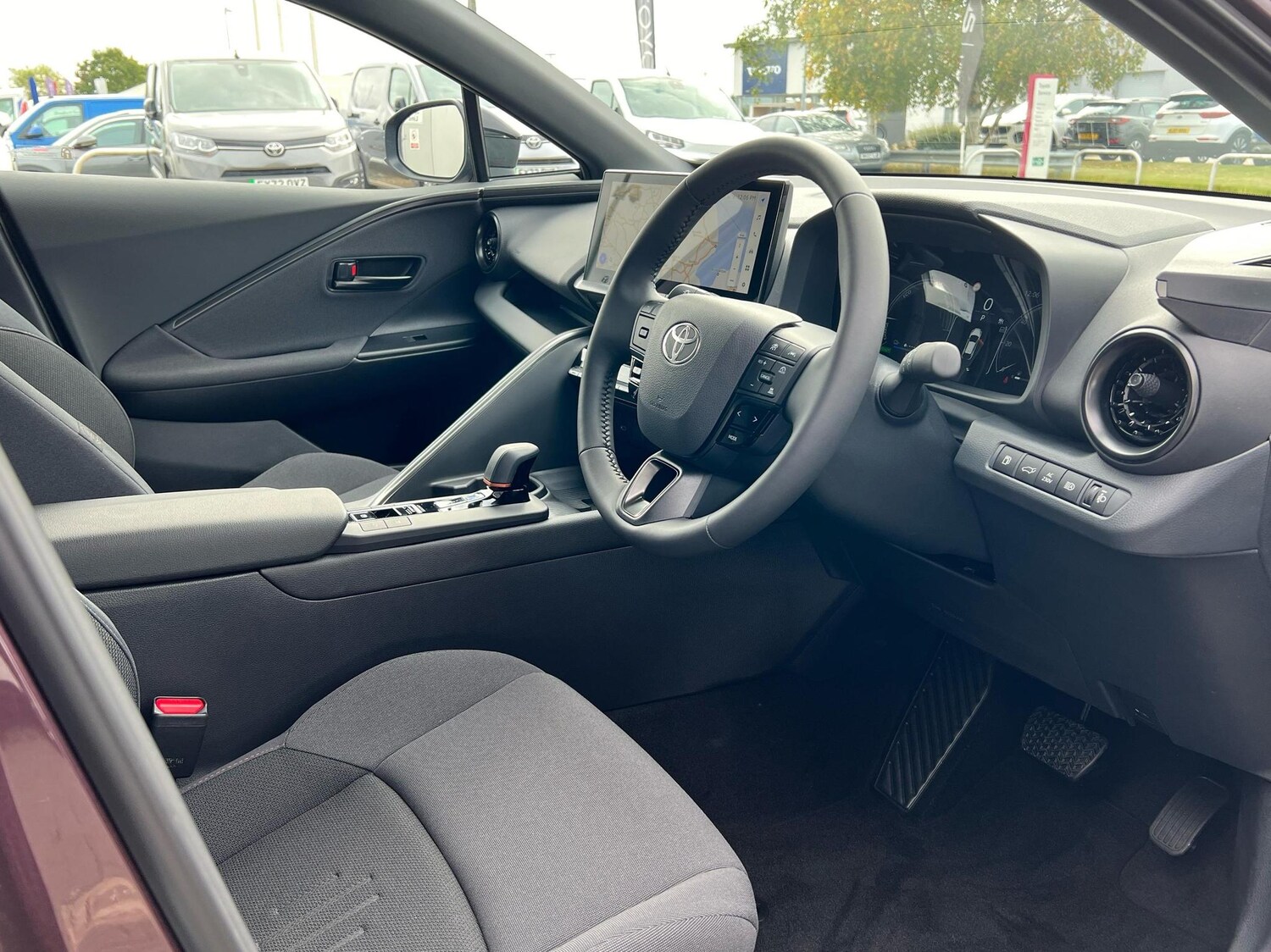 Used Toyota C-HR 2024 for sale - 76033204: Photo 11