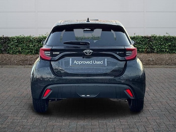 Used Toyota Yaris 2024 for sale - 77157532: Photo