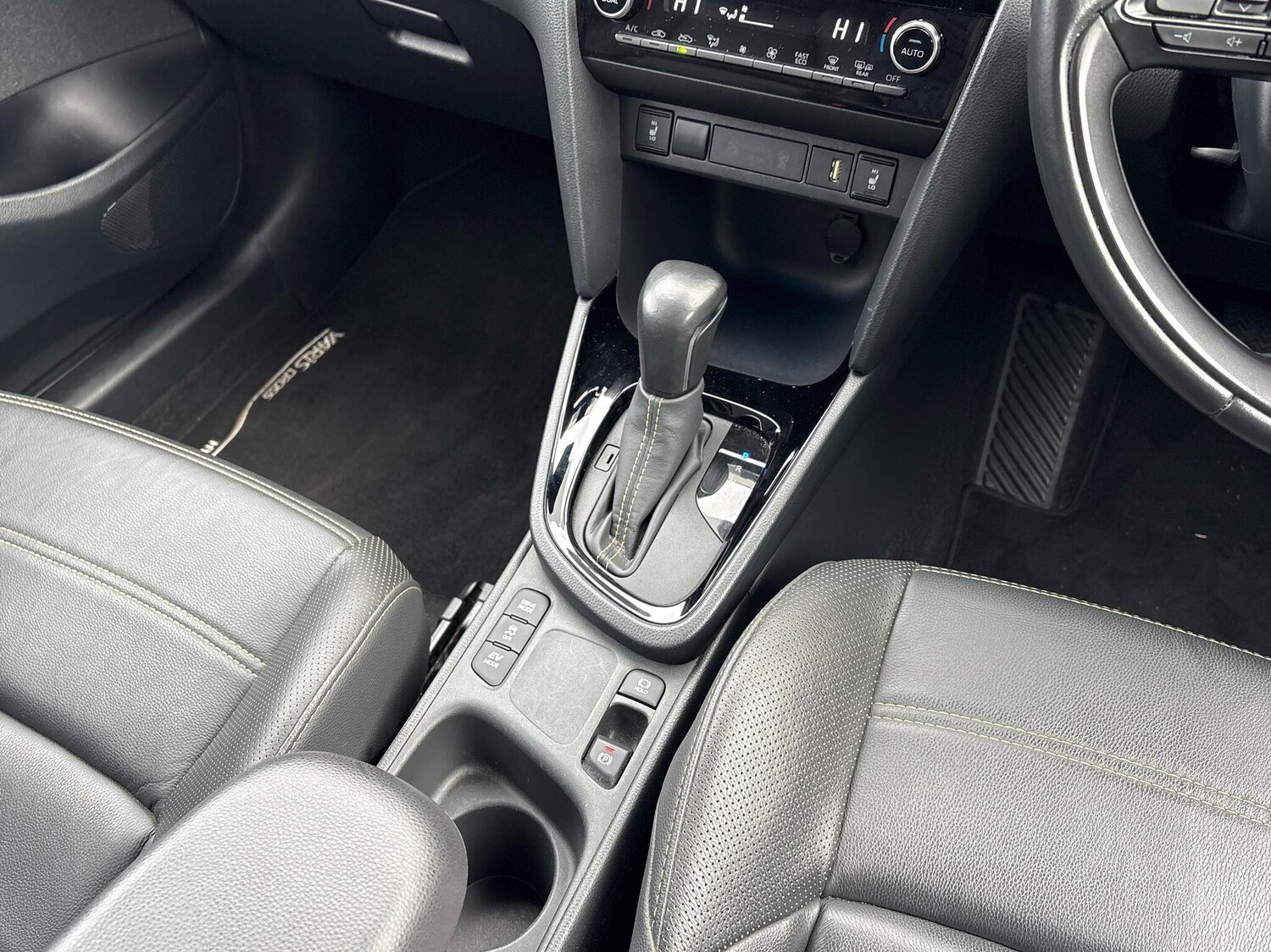 Used Toyota Yaris 2022 for sale - 76139678: Photo 22