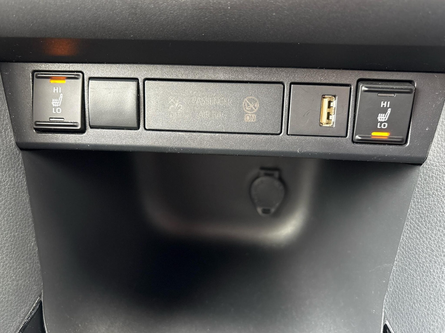 Used Toyota Yaris 2022 for sale - 76139678: Photo 25