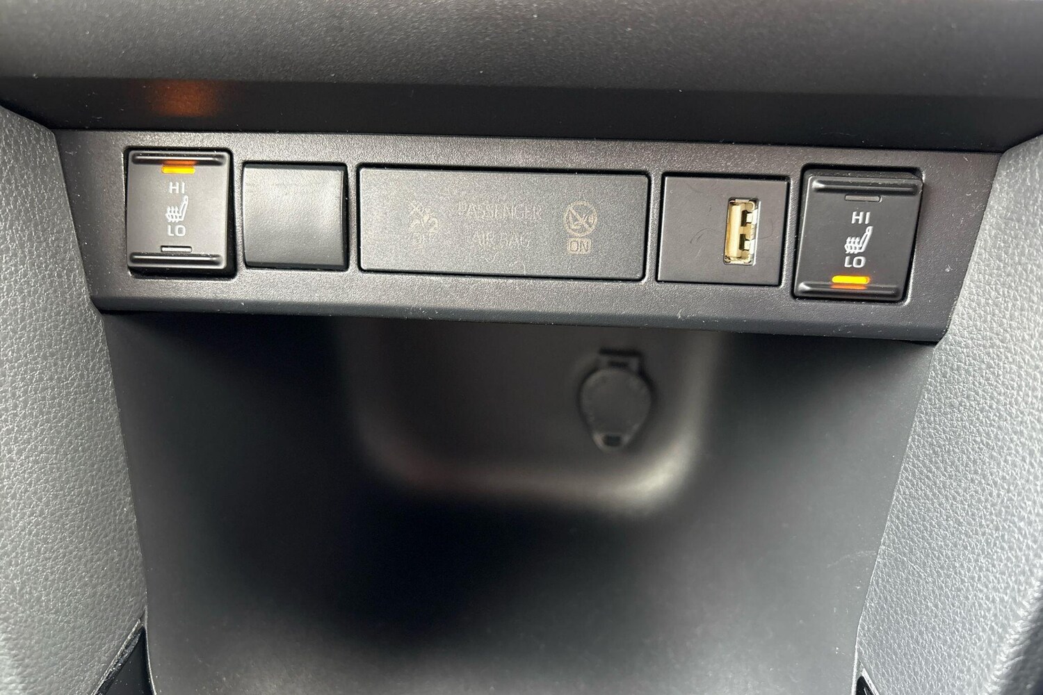 Used Toyota Yaris 2022 for sale - 76139678: Photo 37