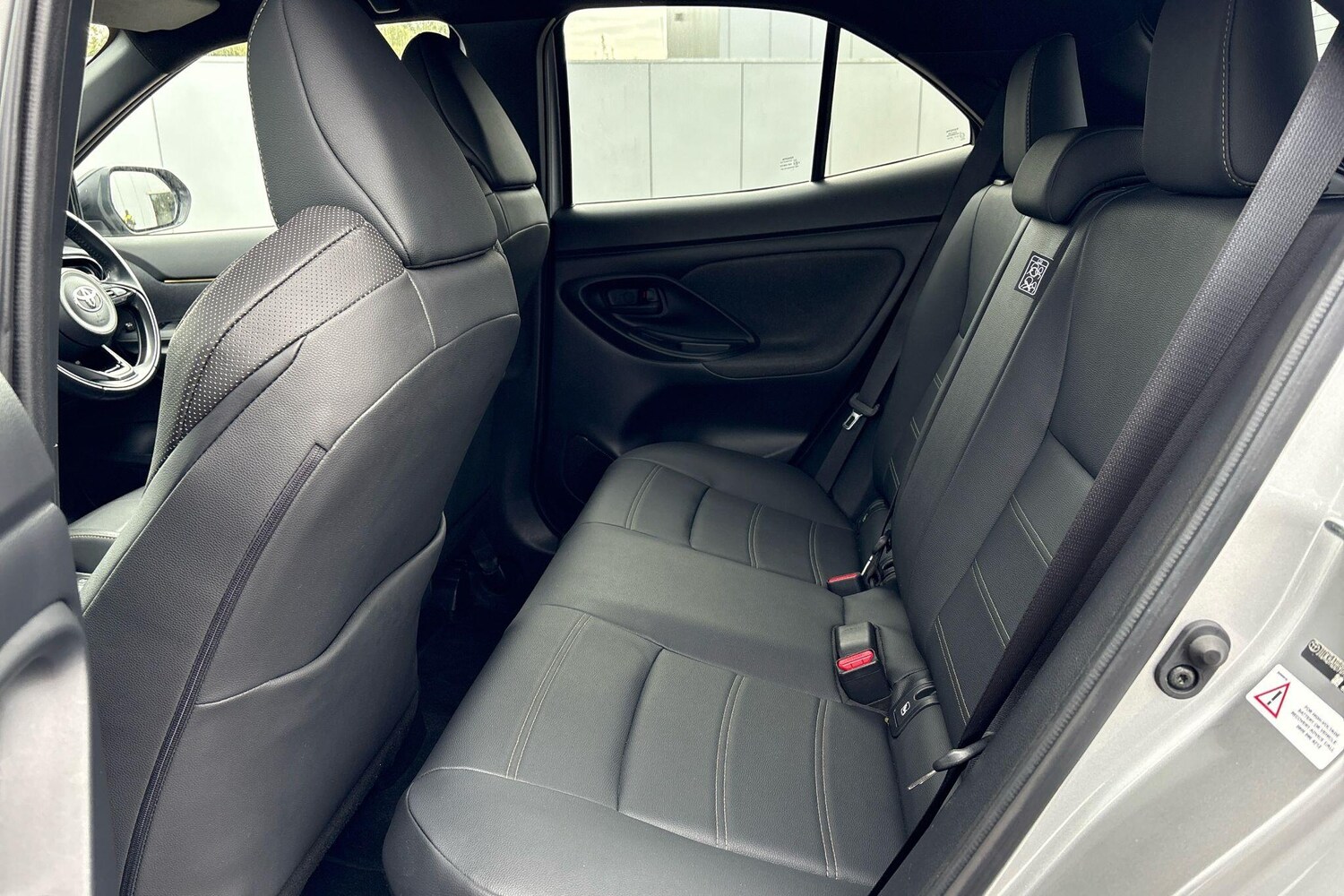 Used Toyota Yaris 2022 for sale - 76139678: Photo 44