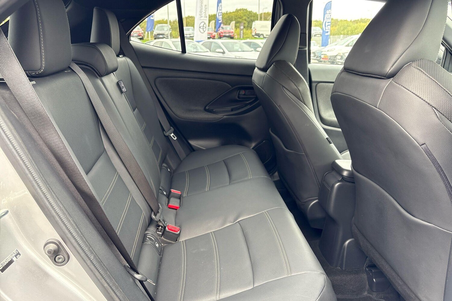 Used Toyota Yaris 2022 for sale - 76139678: Photo 45