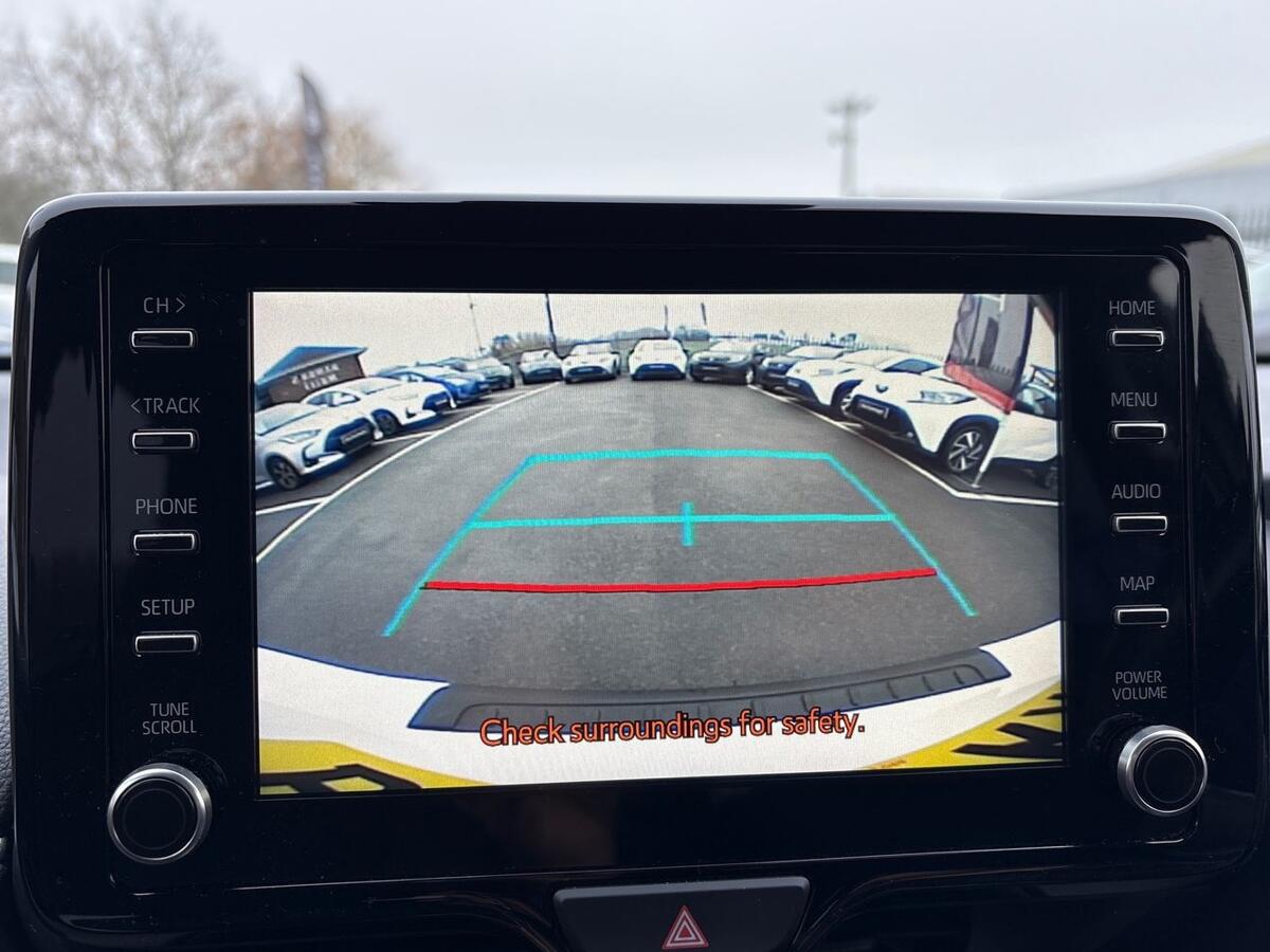 Used Toyota Yaris 2020 for sale - 76937260: Photo 11