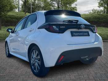 Used Toyota Yaris 2023 for sale - 75226958: Photo