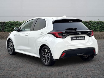 Used Toyota Yaris 2021 for sale - 76692776: Photo