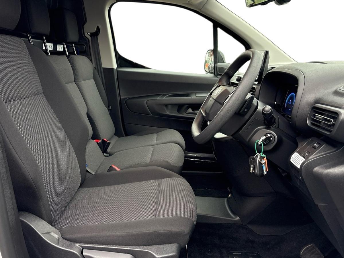 Used Toyota ProAce 2025 for sale - 77725120: Photo 8