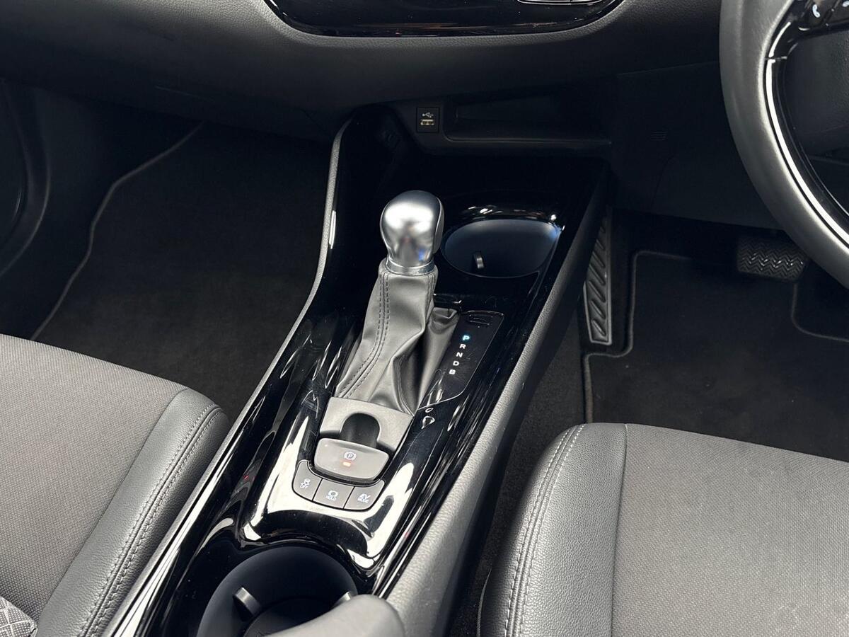 Used Toyota C-HR 2023 for sale - 77013641: Photo 16