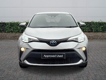 Used Toyota C-HR 2023 for sale - 77013641: Photo