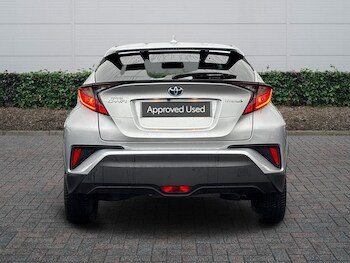 Used Toyota C-HR 2023 for sale - 77013641: Photo