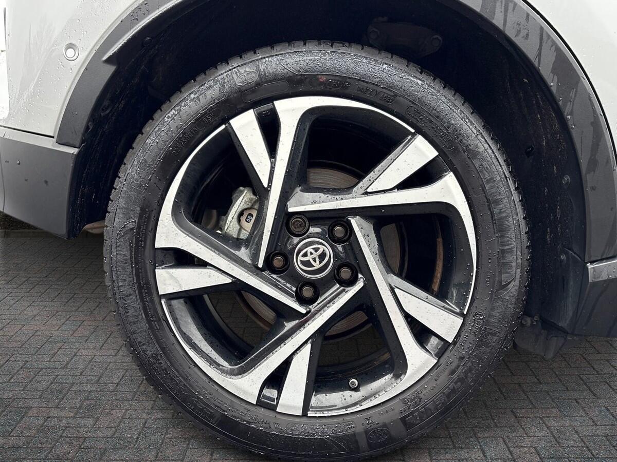 Used Toyota C-HR 2023 for sale - 77013641: Photo 6