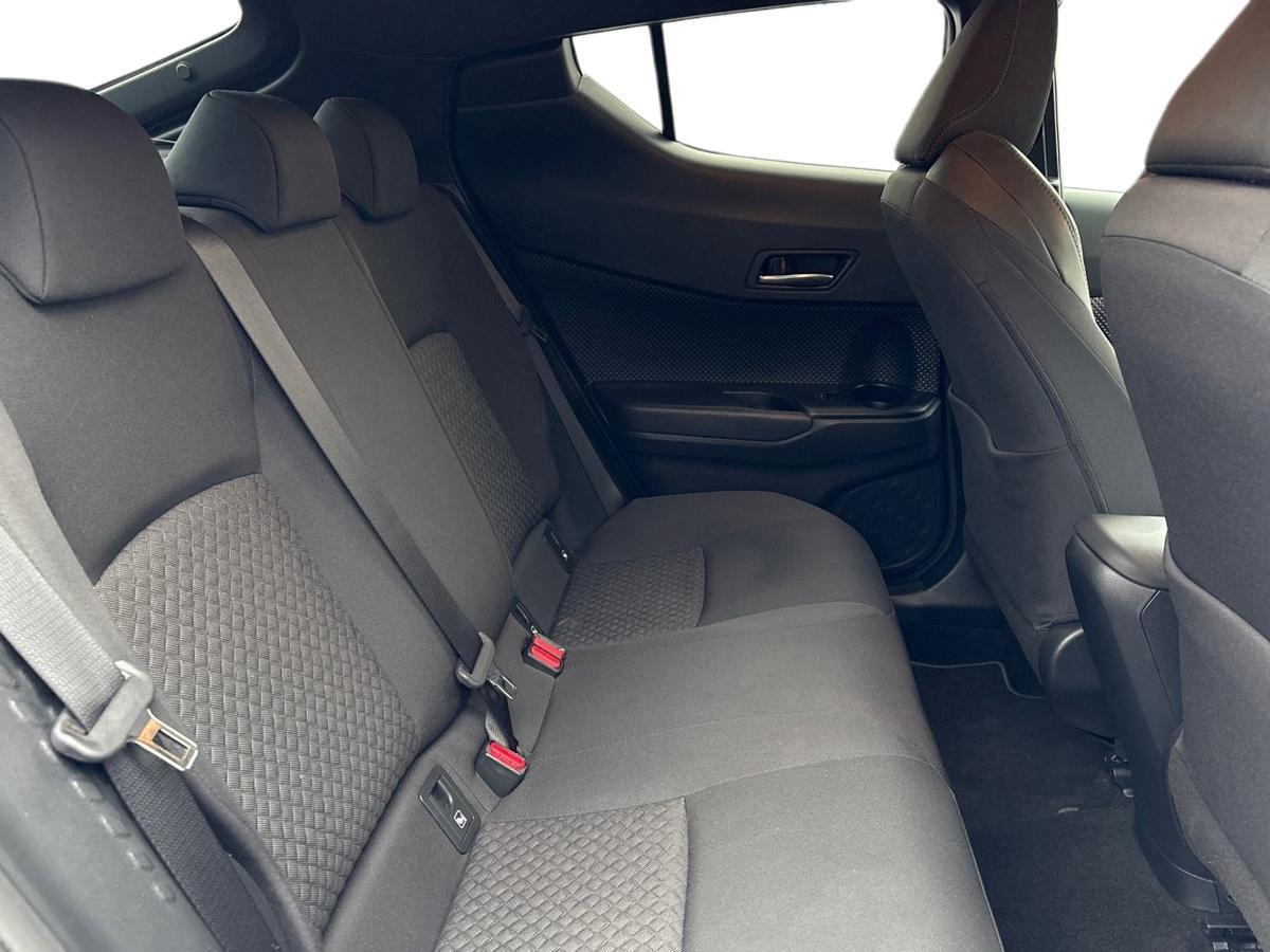 Used Toyota C-HR 2023 for sale - 77013641: Photo 9