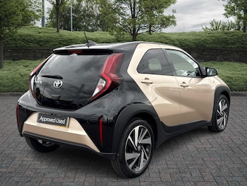 Used Toyota Aygo X 2023 for sale - 76139803: Photo 2