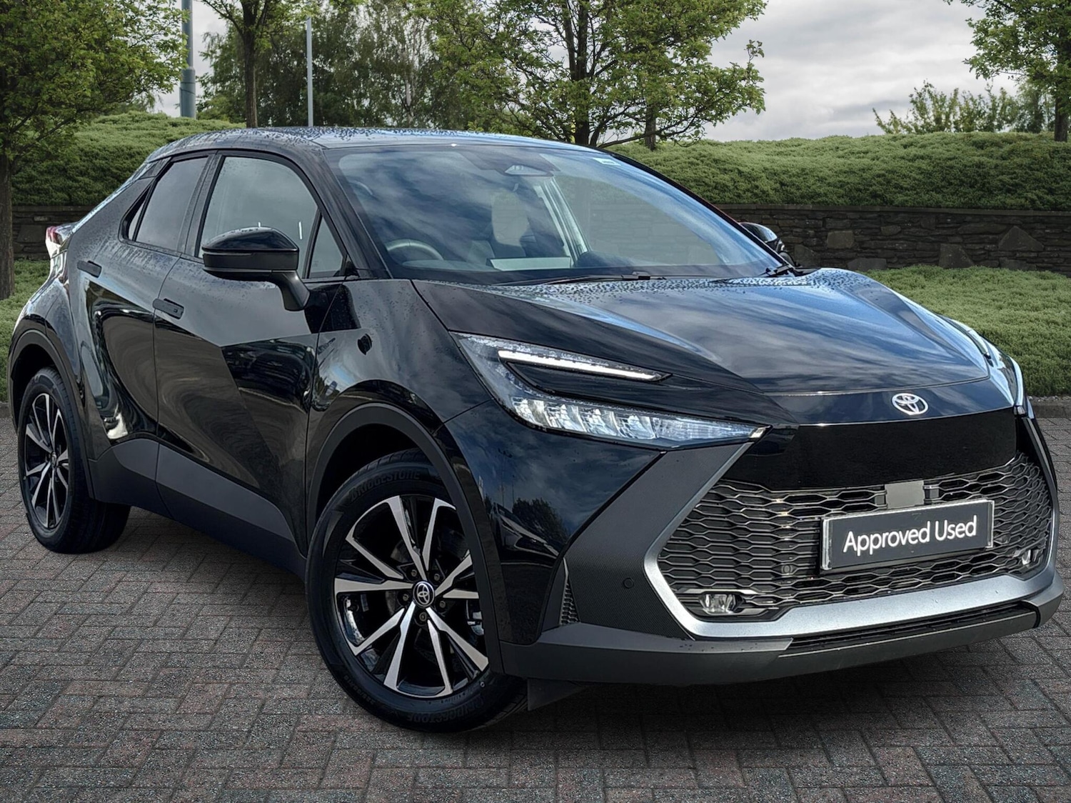 Used Toyota C-HR 2025 for sale - 76635395: Photo 1