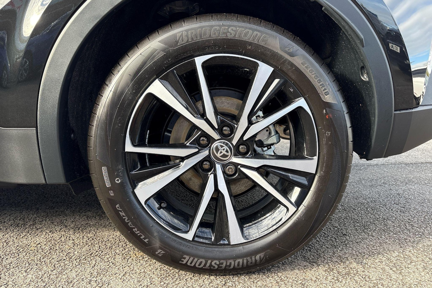 Used Toyota C-HR 2025 for sale - 76635395: Photo 51