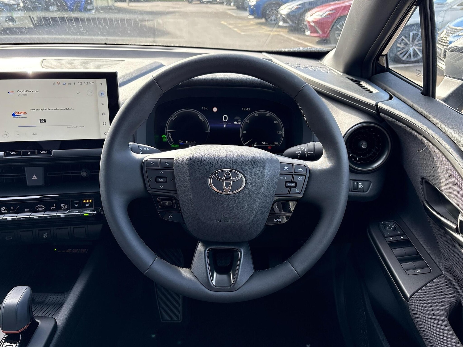 Used Toyota C-HR 2025 for sale - 76635395: Photo 6