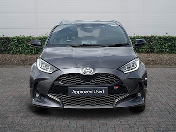 Used Toyota Yaris 2024 for sale - 79485518: Photo