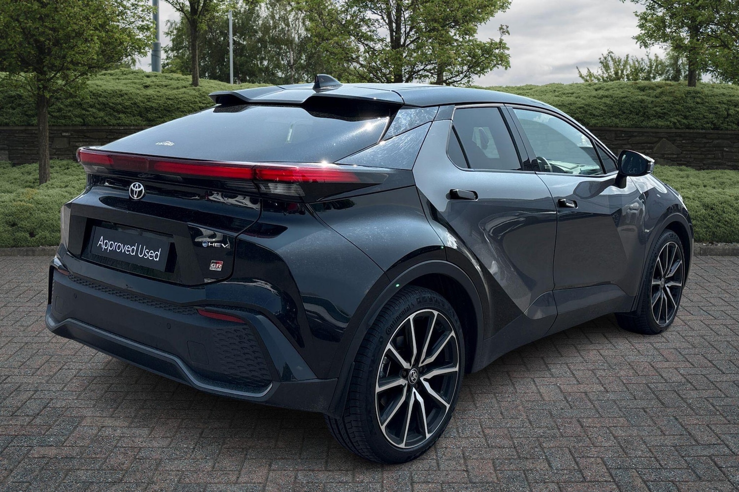 Used Toyota C-HR 2025 for sale - 76635384: Photo 2