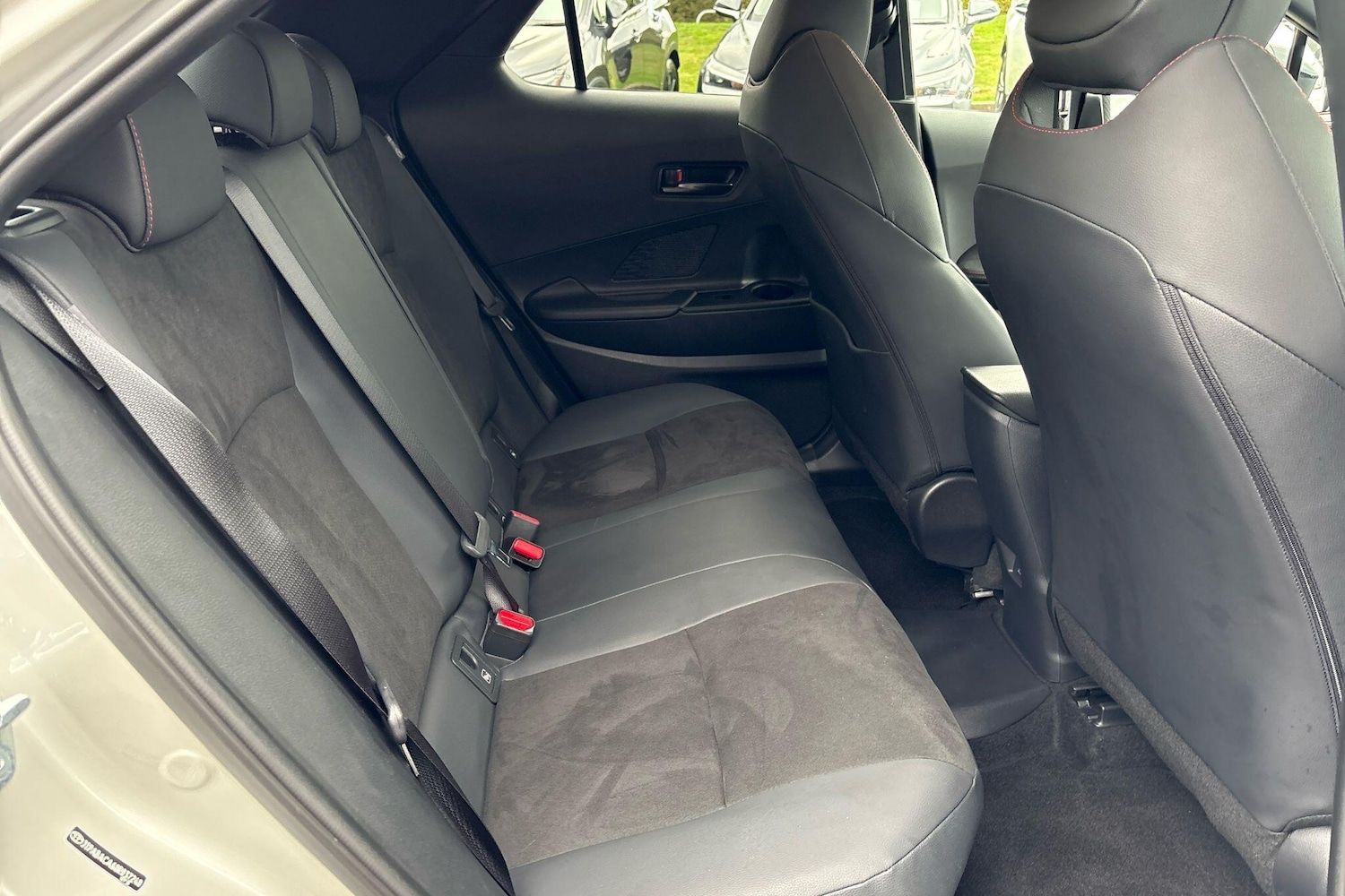 Used Toyota C-HR 2025 for sale - 76350471: Photo 23