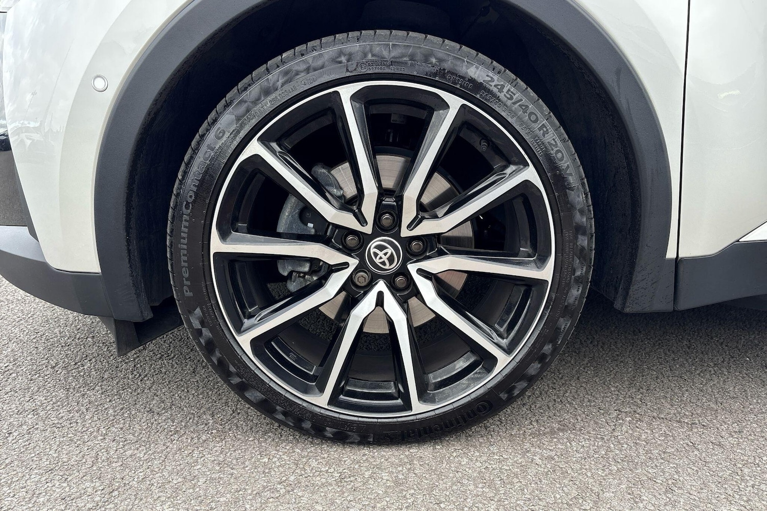 Used Toyota C-HR 2025 for sale - 76350471: Photo 26