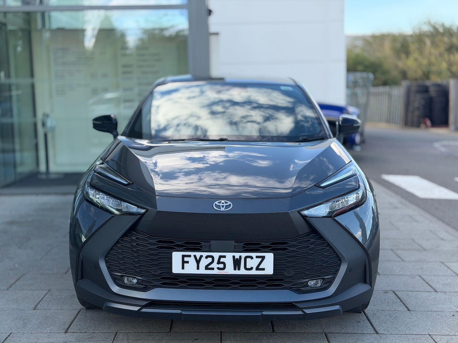 Used Toyota C-HR 2025 for sale - 76730667: Photo 3