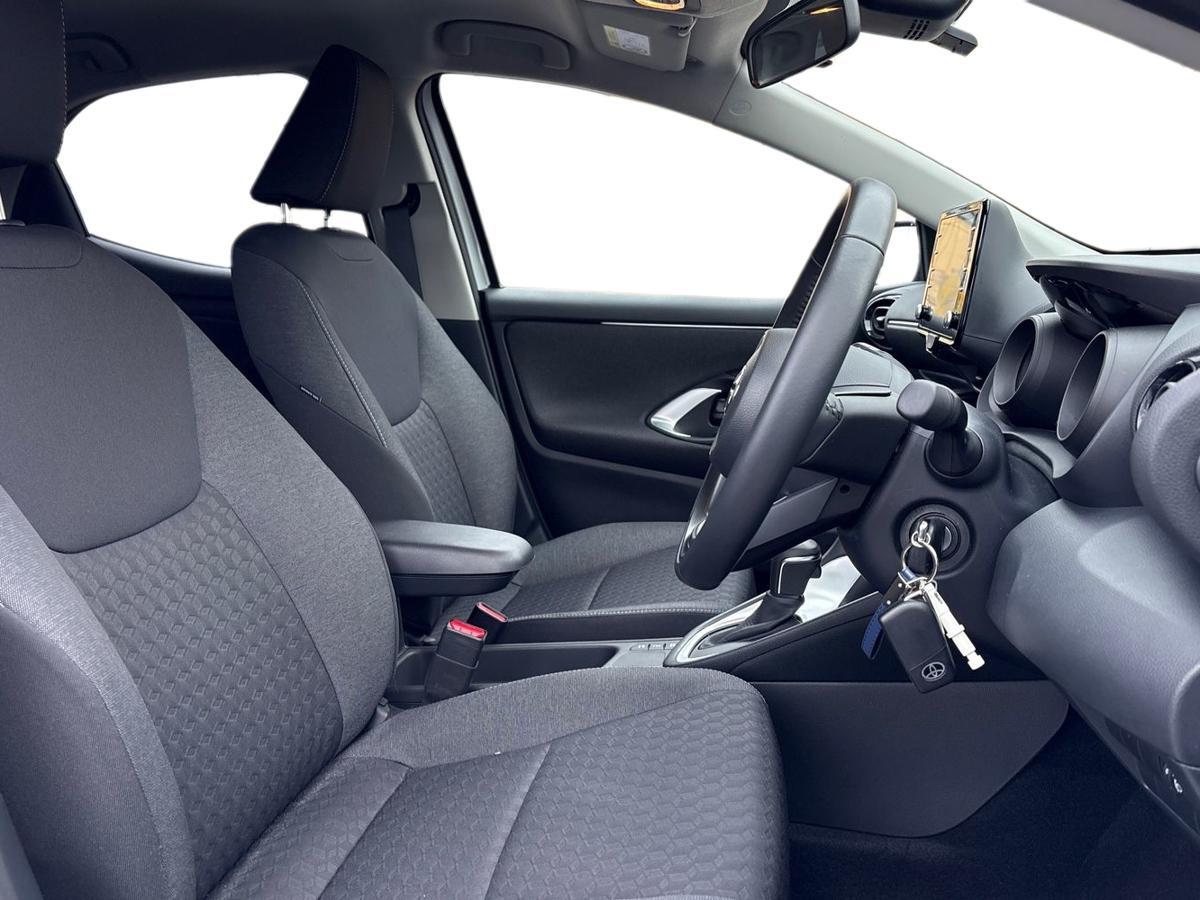 Used Toyota Yaris 2023 for sale - 77021763: Photo 12