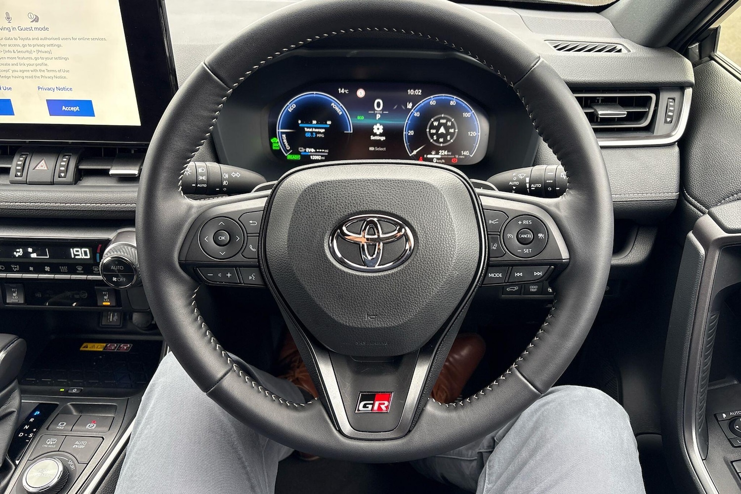 Used Toyota RAV4 2025 for sale - 76359738: Photo 11