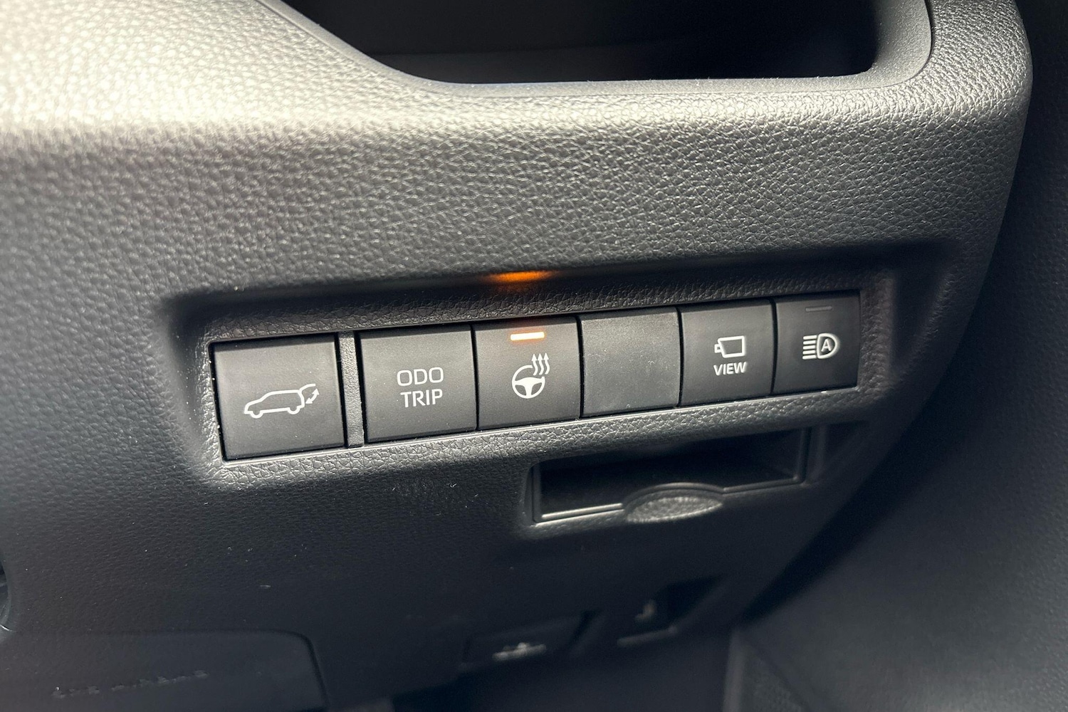 Used Toyota RAV4 2025 for sale - 76359738: Photo 15