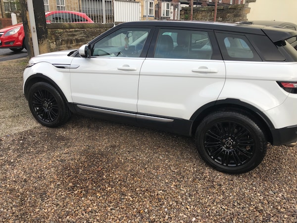 Used Land Rover Range Rover Evoque 2011 for sale - 71925247: Photo 3