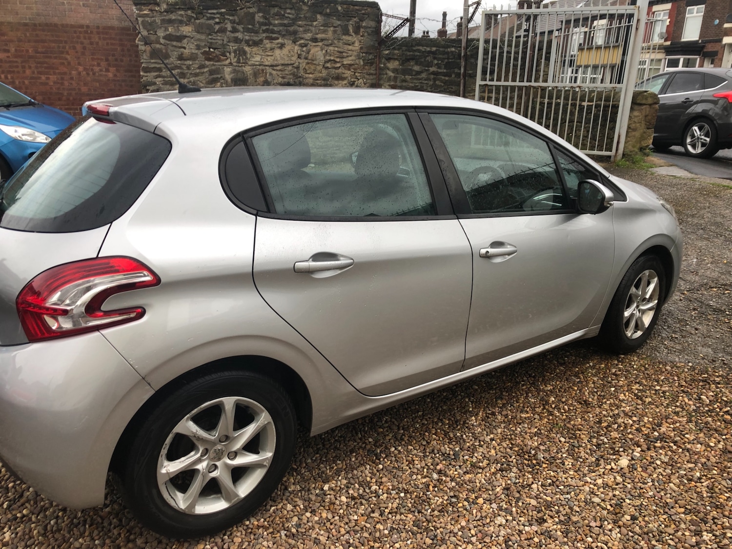 Used Peugeot 208 2015 for sale - 76971541: Photo 6