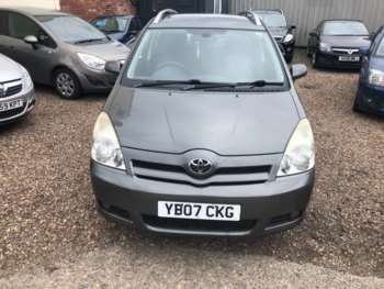 Used Toyota Corolla Verso 2007 for sale - 74824398: Photo